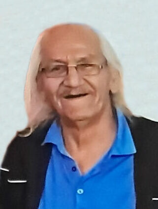 Tom  Quewezance