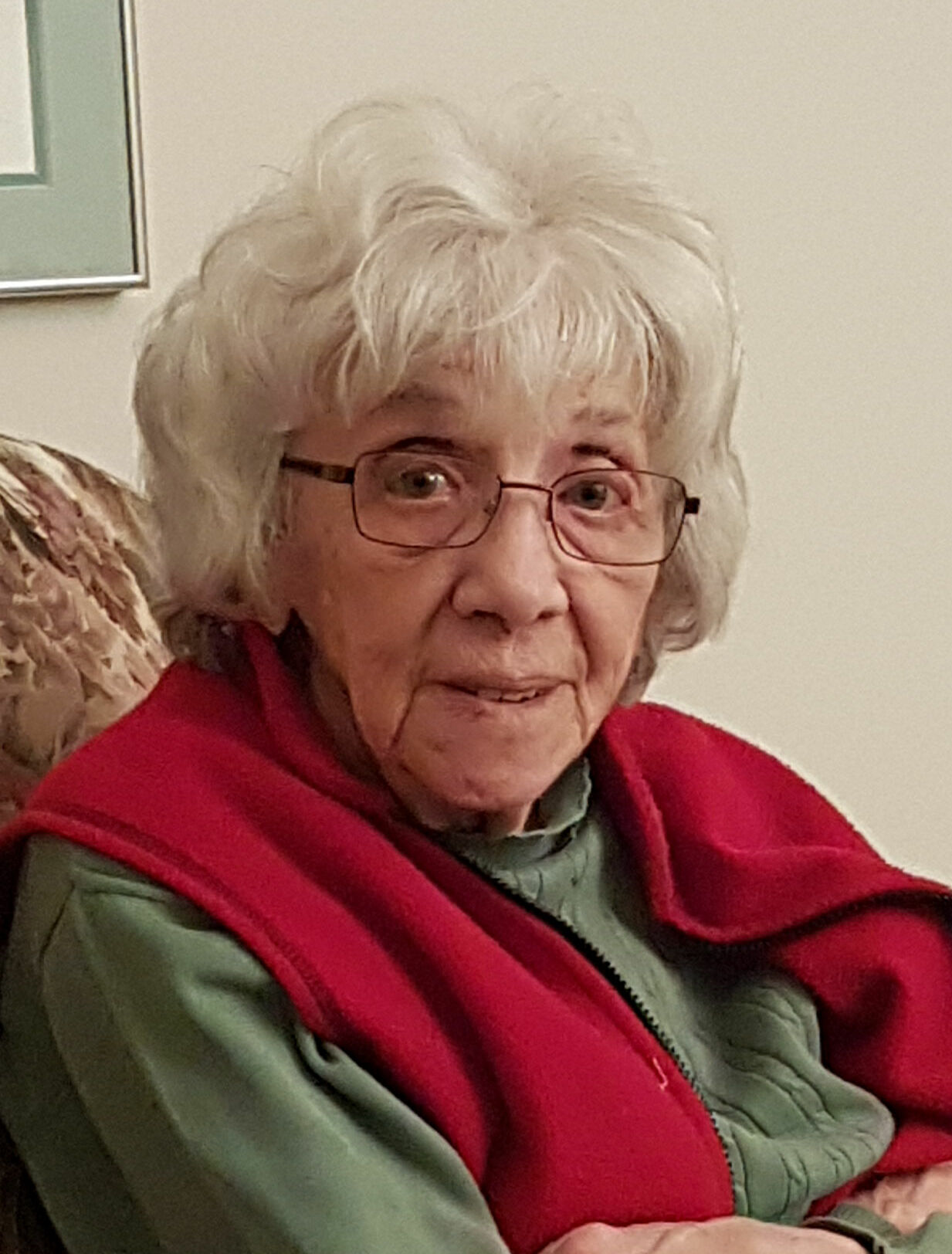Wanda  Smuk